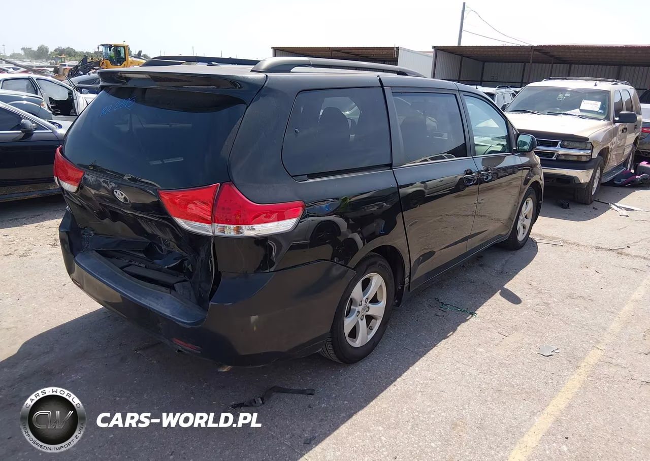 2014 Toyota Sienna Le V6 8 Passenger VIN:5TDKK3DC9ES474882 - 4