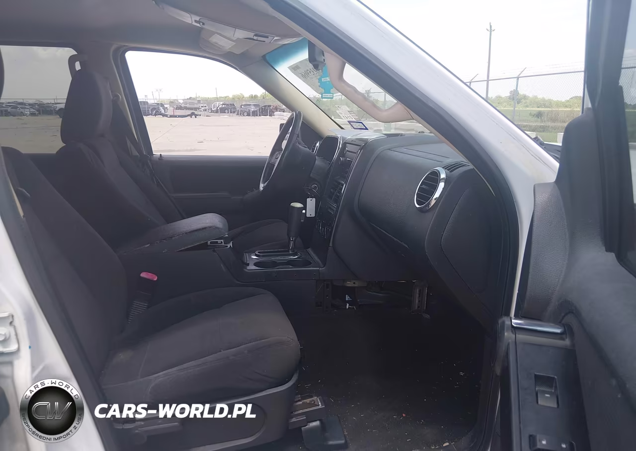 2010 Ford Explorer Xlt VIN:1FMEU6DE3AUA82007 - 5
