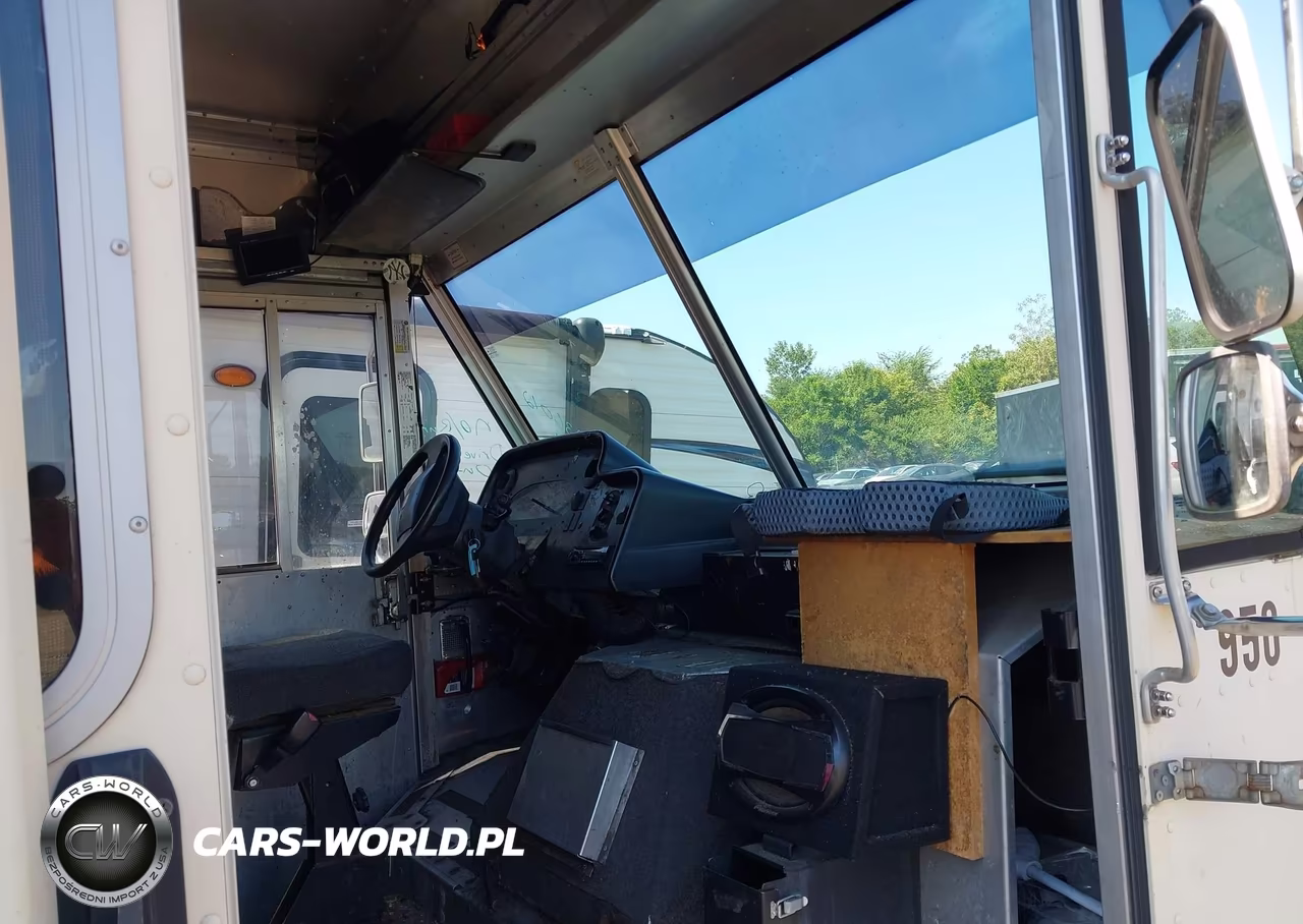 2008 Ford Econoline Commercial VIN:1FCJE39L08DB49324 - 5