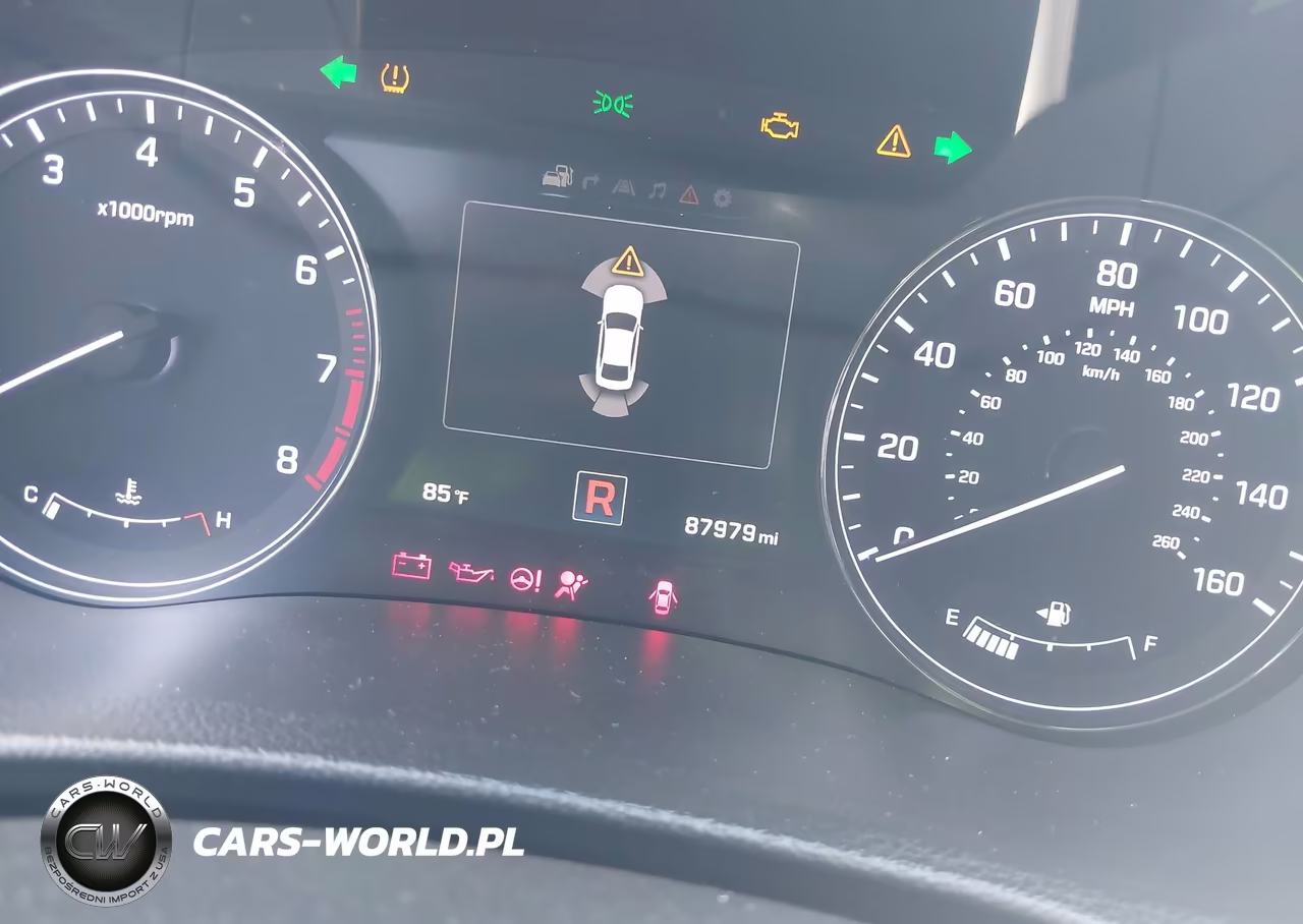 2016 Hyundai Genesis 3.8 VIN:KMHGN4JE8GU116076 - 15