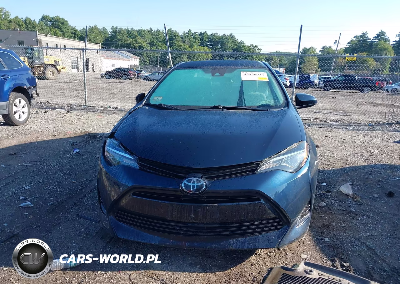 2018 Toyota Corolla Le VIN:2T1BURHE5JC098628 - 12