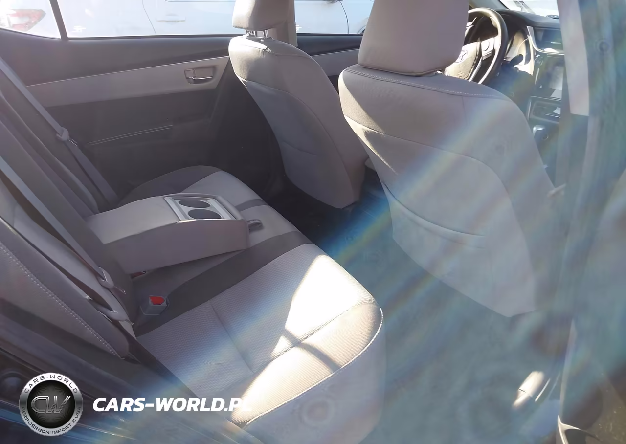 2018 Toyota Corolla Le VIN:2T1BURHE5JC098628 - 8