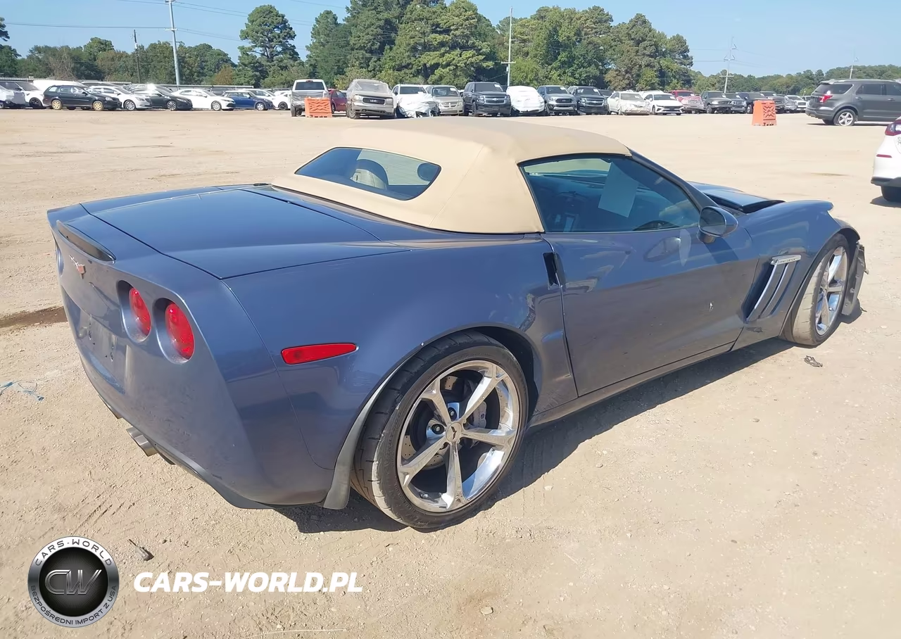 2011 Chevrolet Corvette Grand Sport VIN:1G1YV3DW2B5112334 - 4