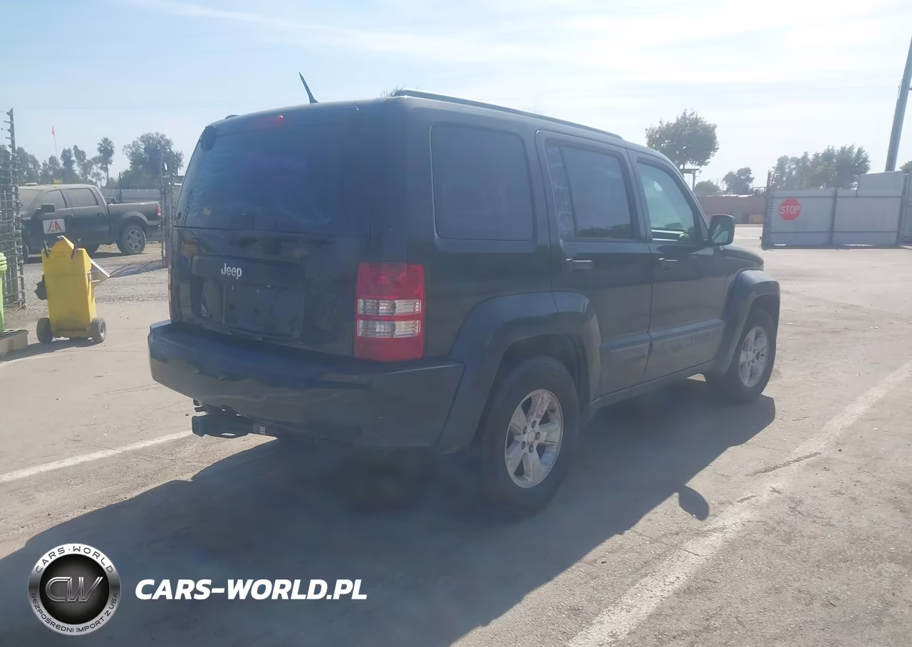 2011 Jeep Liberty Sport VIN:1J4PP2GK6BW515608 - 4