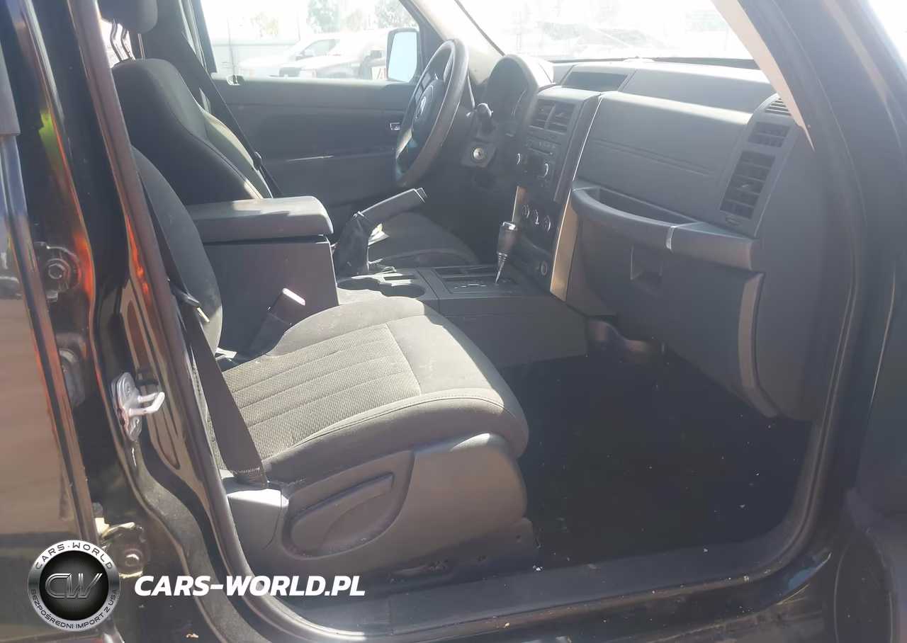 2011 Jeep Liberty Sport VIN:1J4PP2GK6BW515608 - 5