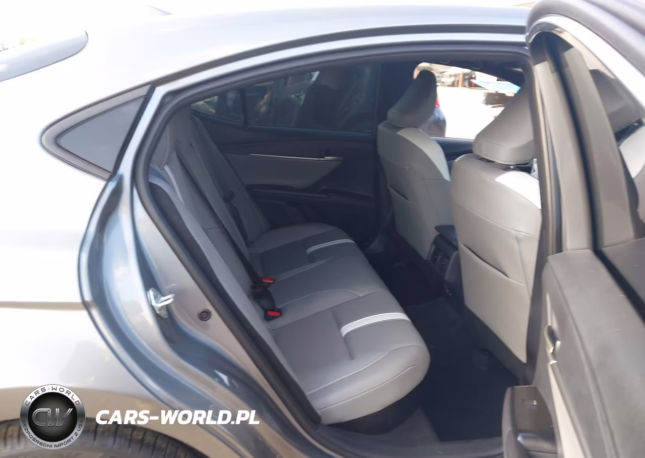 2026 Toyota Camry Se VIN:4T1DAACK8TU337705 - 8