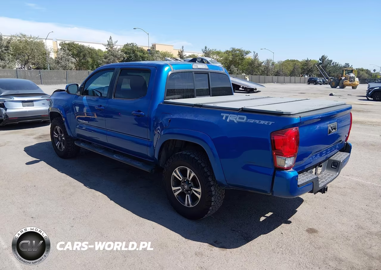 2016 Toyota Tacoma Trd Sport VIN:3TMAZ5CN5GM015440 - 3