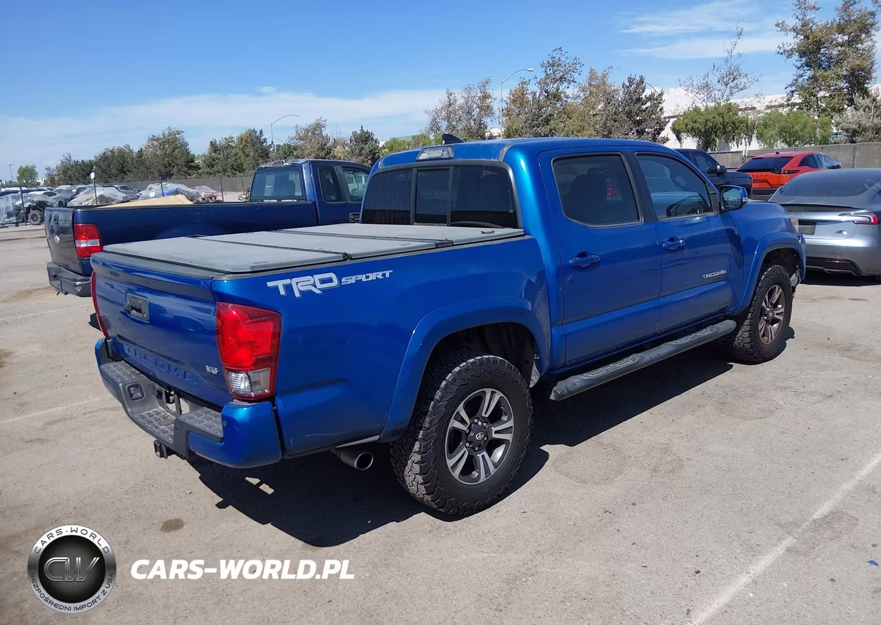 2016 Toyota Tacoma Trd Sport VIN:3TMAZ5CN5GM015440 - 4
