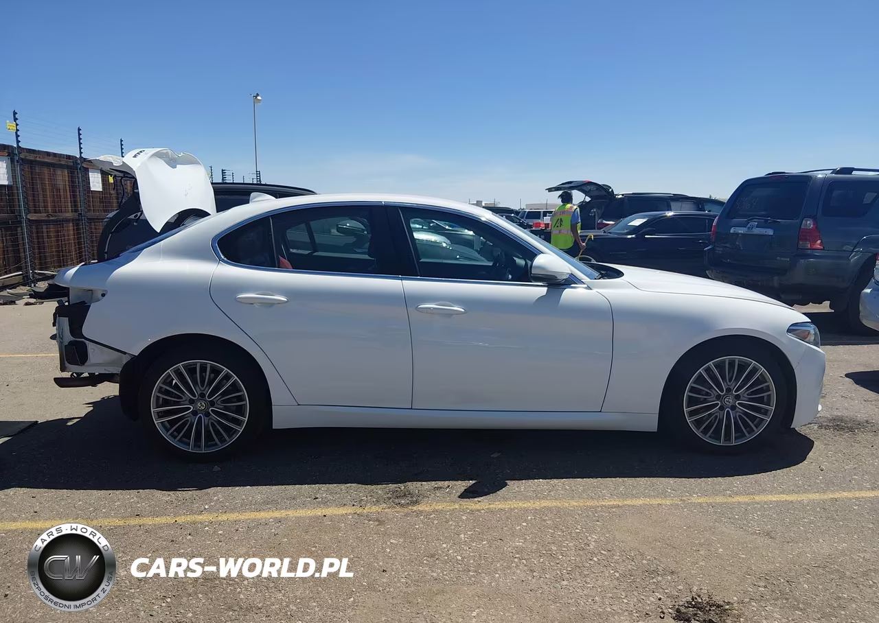 2018 Alfa Romeo Giulia Ti Lusso Awd VIN:ZARFAEEN4J7563432 - 14