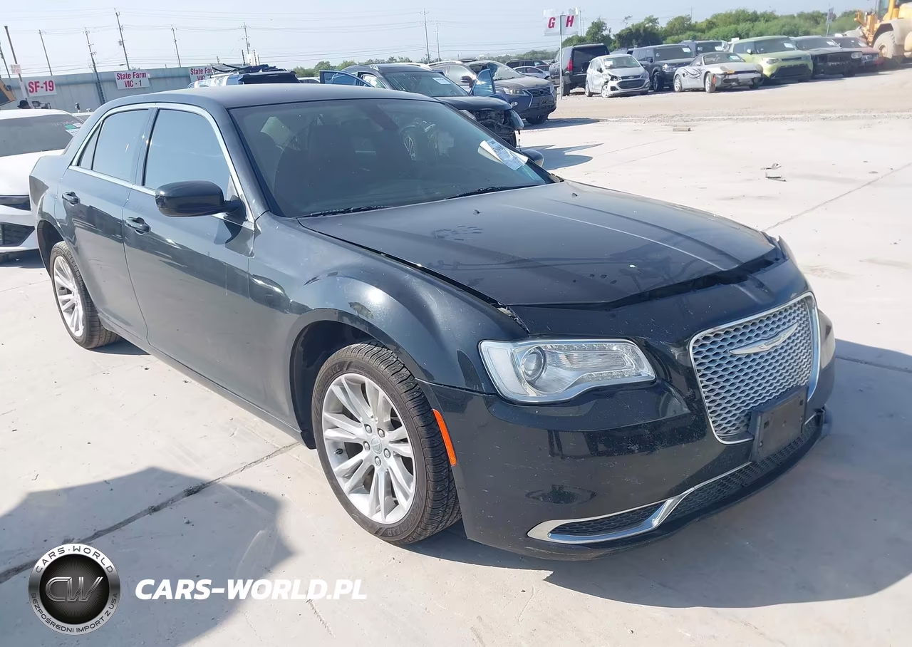 2016 Chrysler 300 Limited VIN:2C3CCAAG8GH243863 - 1