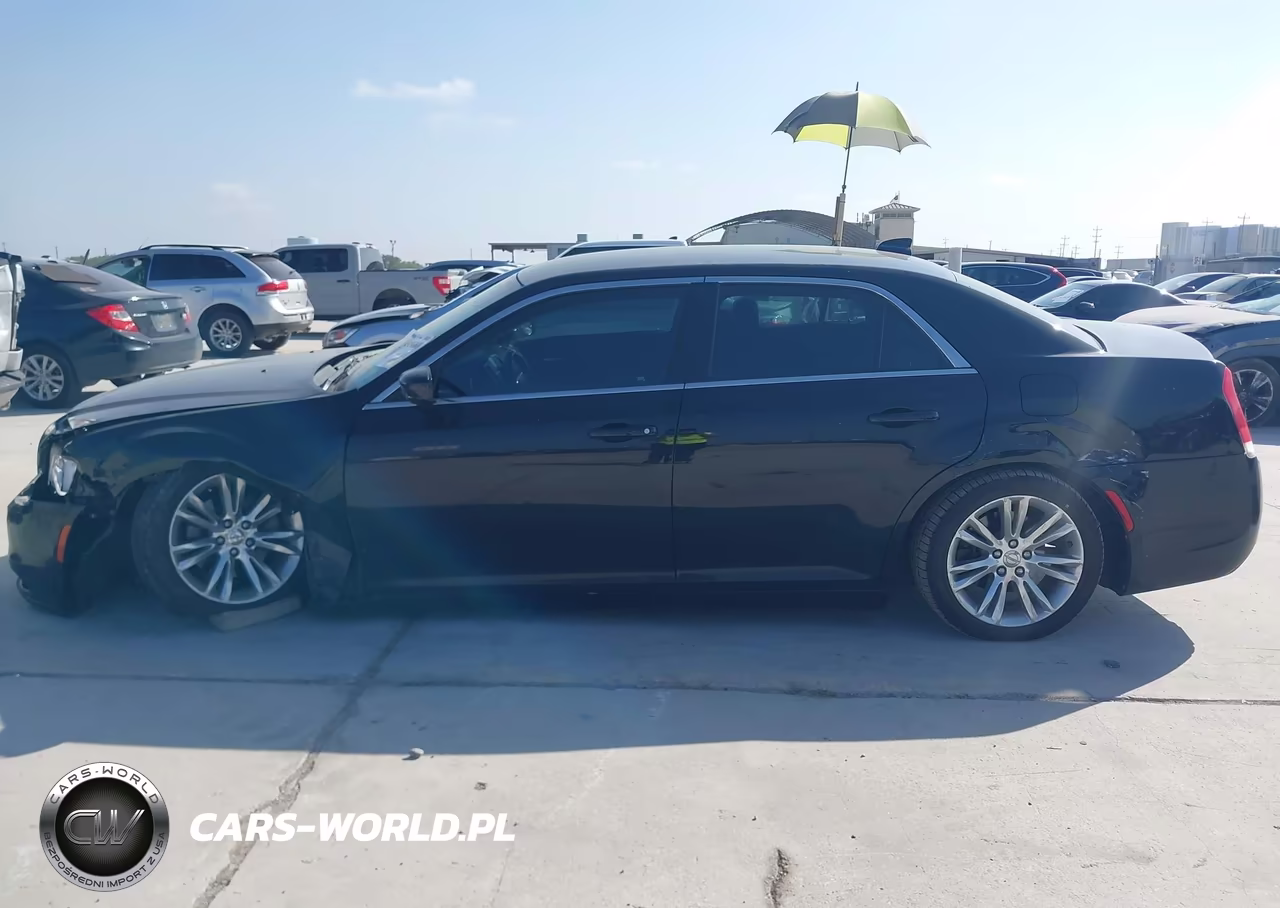 2016 Chrysler 300 Limited VIN:2C3CCAAG8GH243863 - 14