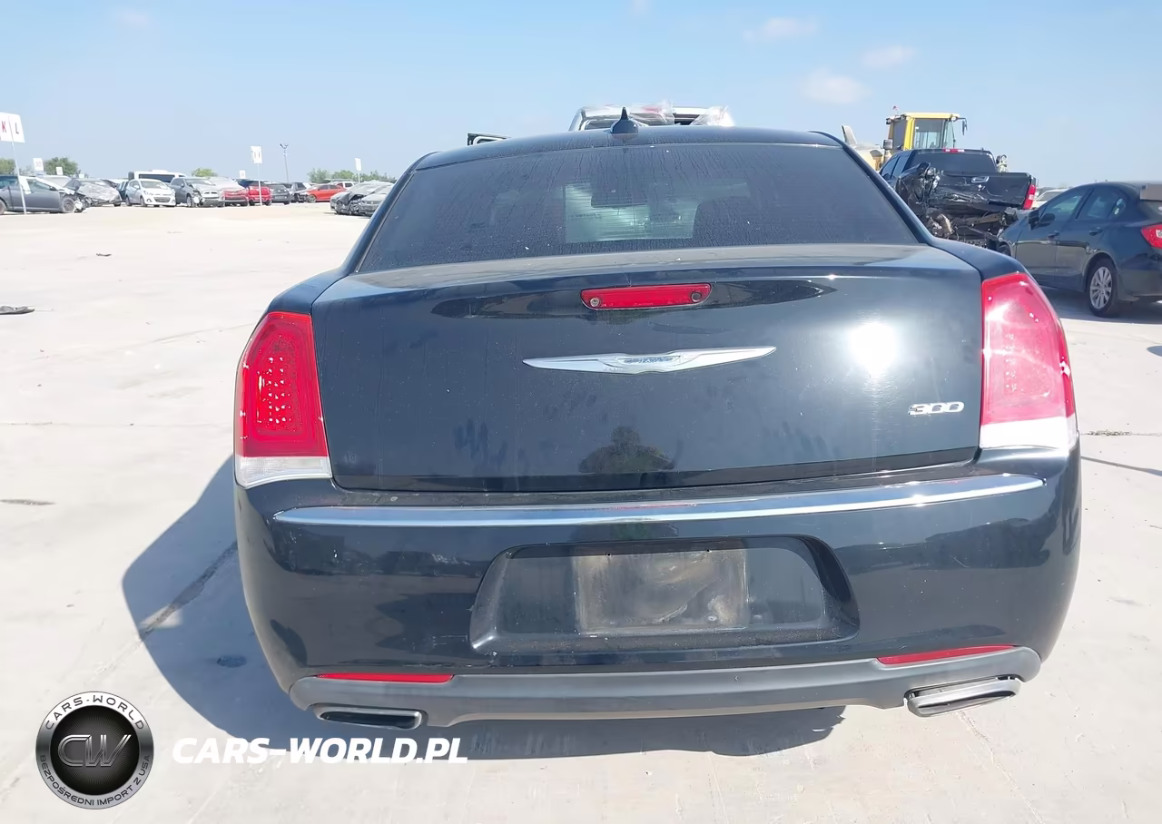 2016 Chrysler 300 Limited VIN:2C3CCAAG8GH243863 - 16