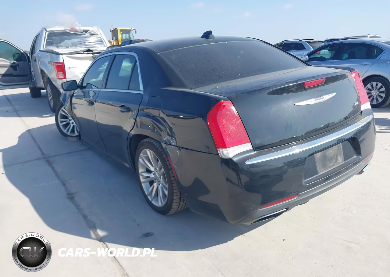 2016 Chrysler 300 Limited VIN:2C3CCAAG8GH243863 - 3