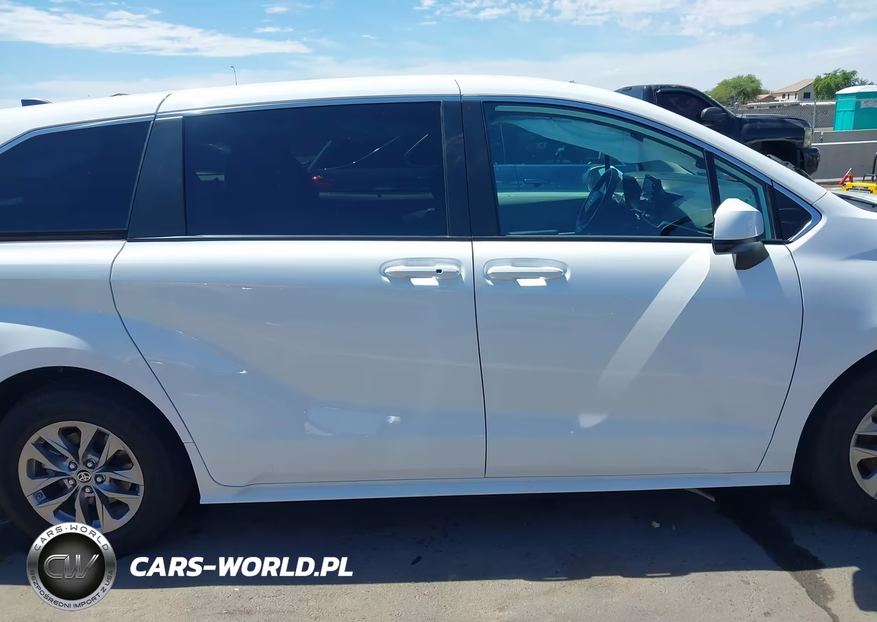 2023 Toyota Sienna Le VIN:5TDKRKEC5PS177731 - 13