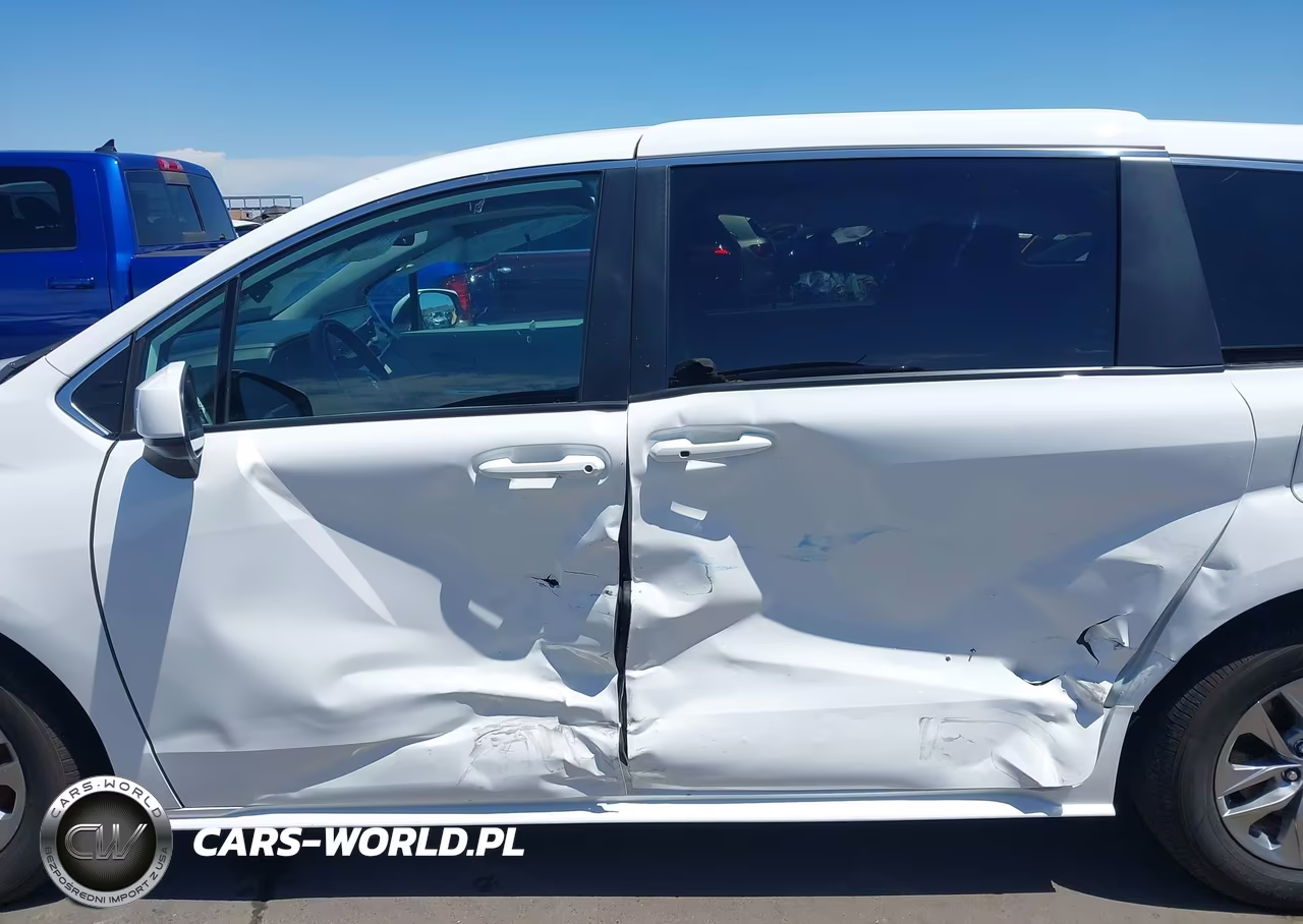 2023 Toyota Sienna Le VIN:5TDKRKEC5PS177731 - 14