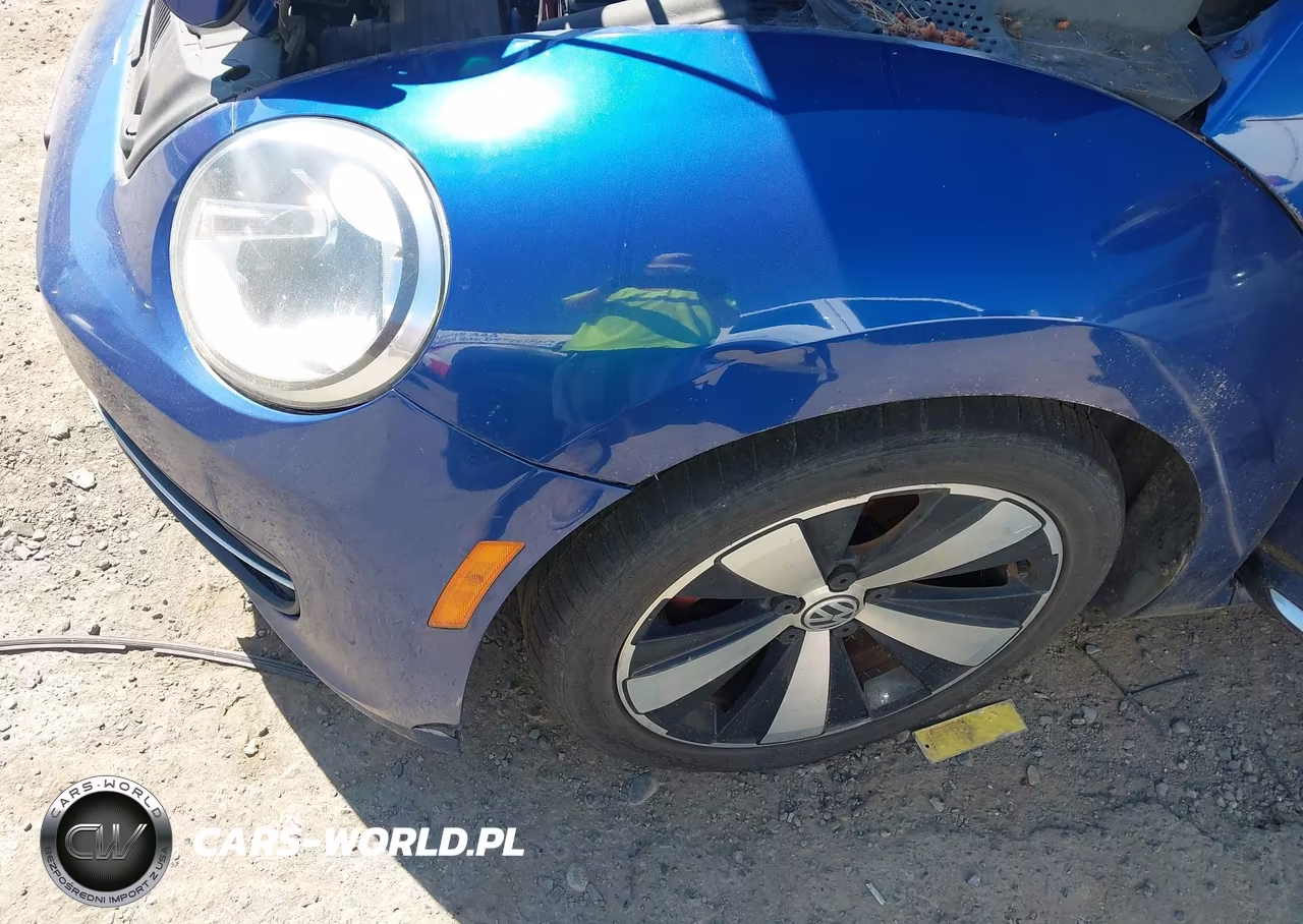 2012 Volkswagen Beetle 2.0T Turbo VIN:3VWVA7AT1CM634436 - 6