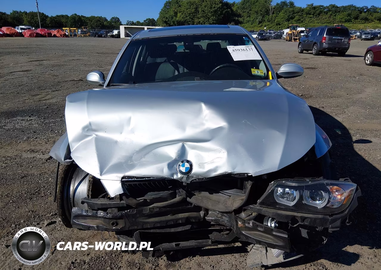 2006 BMW 330Xi VIN:WBAVD33556KL52309 - 13