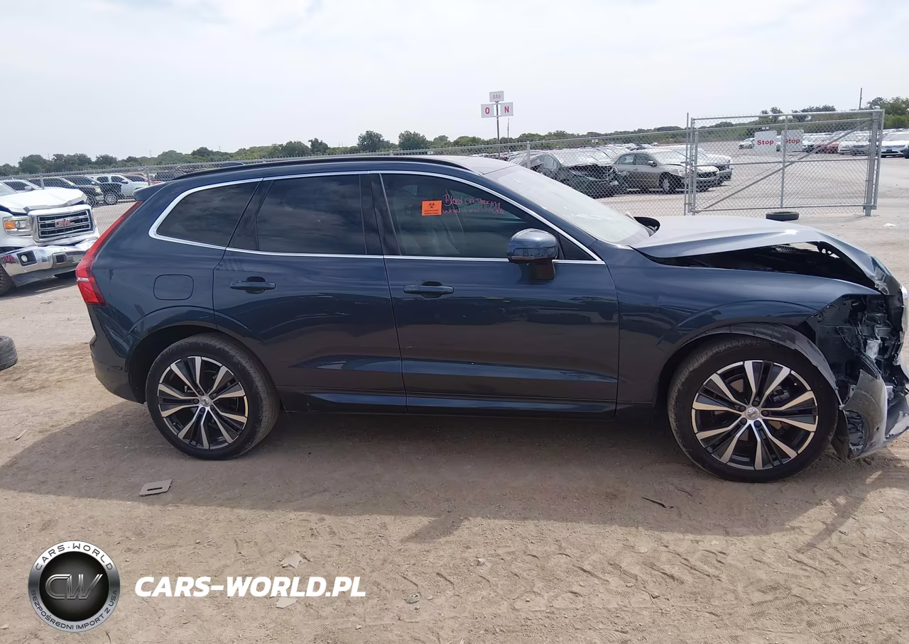 2022 Volvo Xc60 B5 Momentum VIN:YV4L12RK4N1046665 - 13