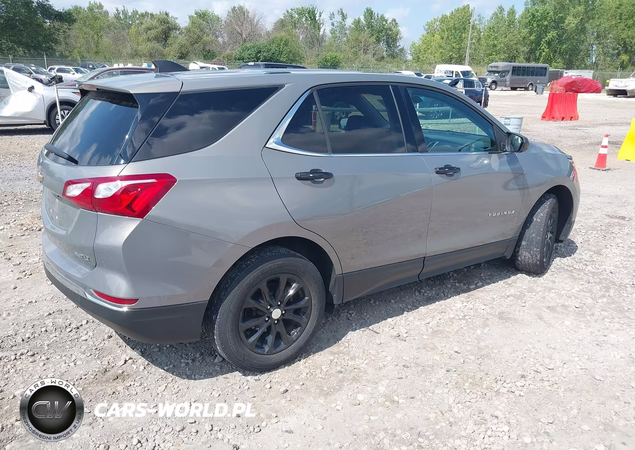 2018 Chevrolet Equinox Lt VIN:3GNAXSEV5JS506408 - 4