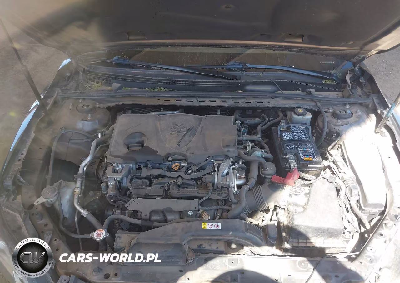 2018 Toyota Camry Le VIN:JTNB11HK7J3042128 - 10