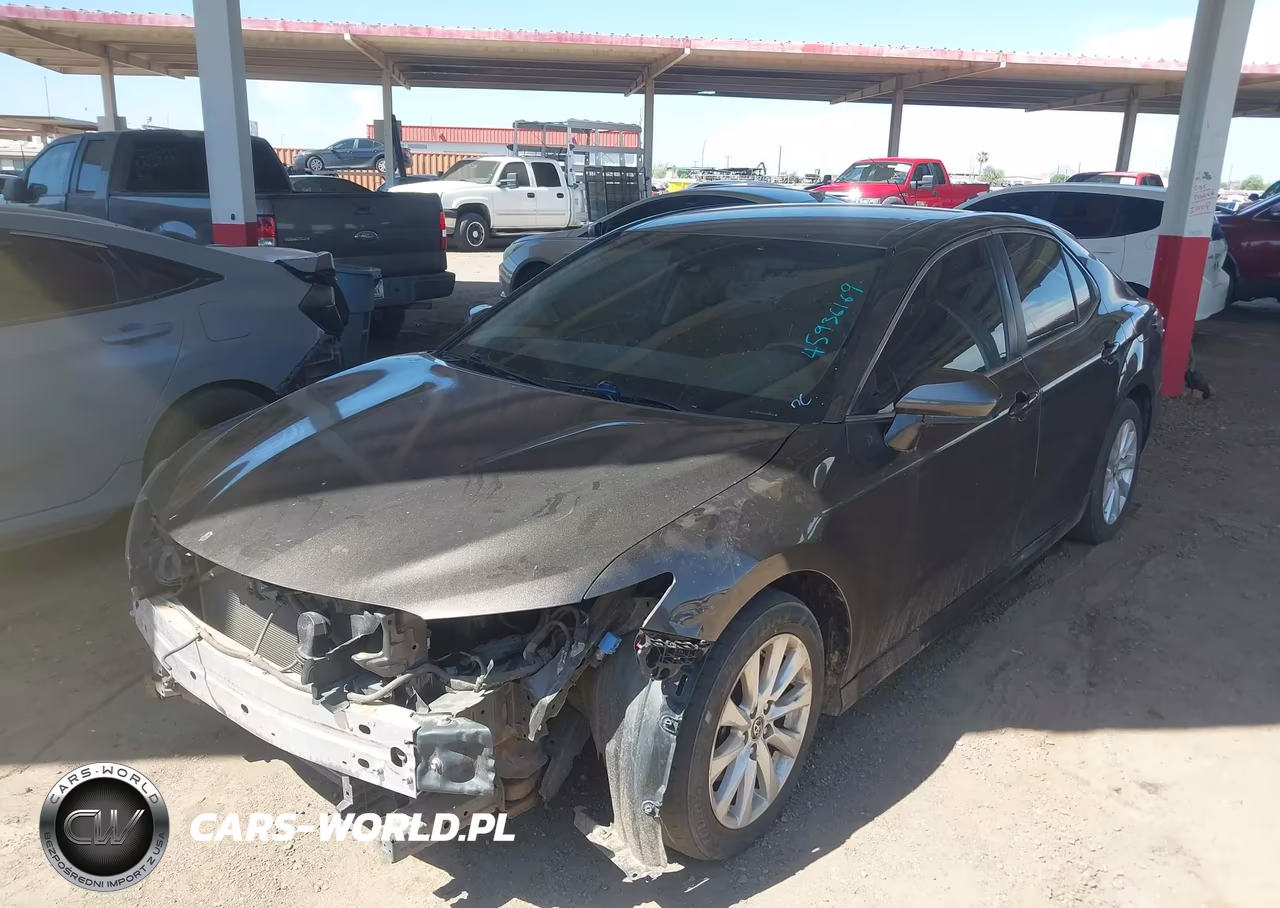 2018 Toyota Camry Le VIN:JTNB11HK7J3042128 - 2