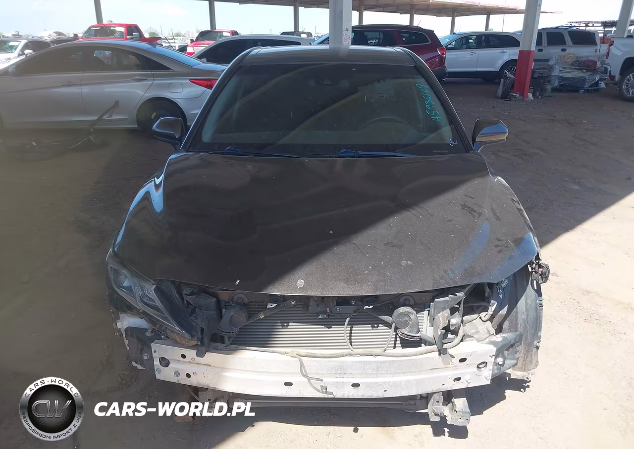 2018 Toyota Camry Le VIN:JTNB11HK7J3042128 - 6