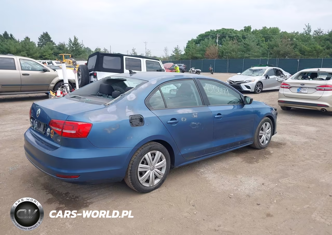 2015 Volkswagen Jetta 2.0L Tdi S VIN:3VWLA7AJ5FM264134 - 4