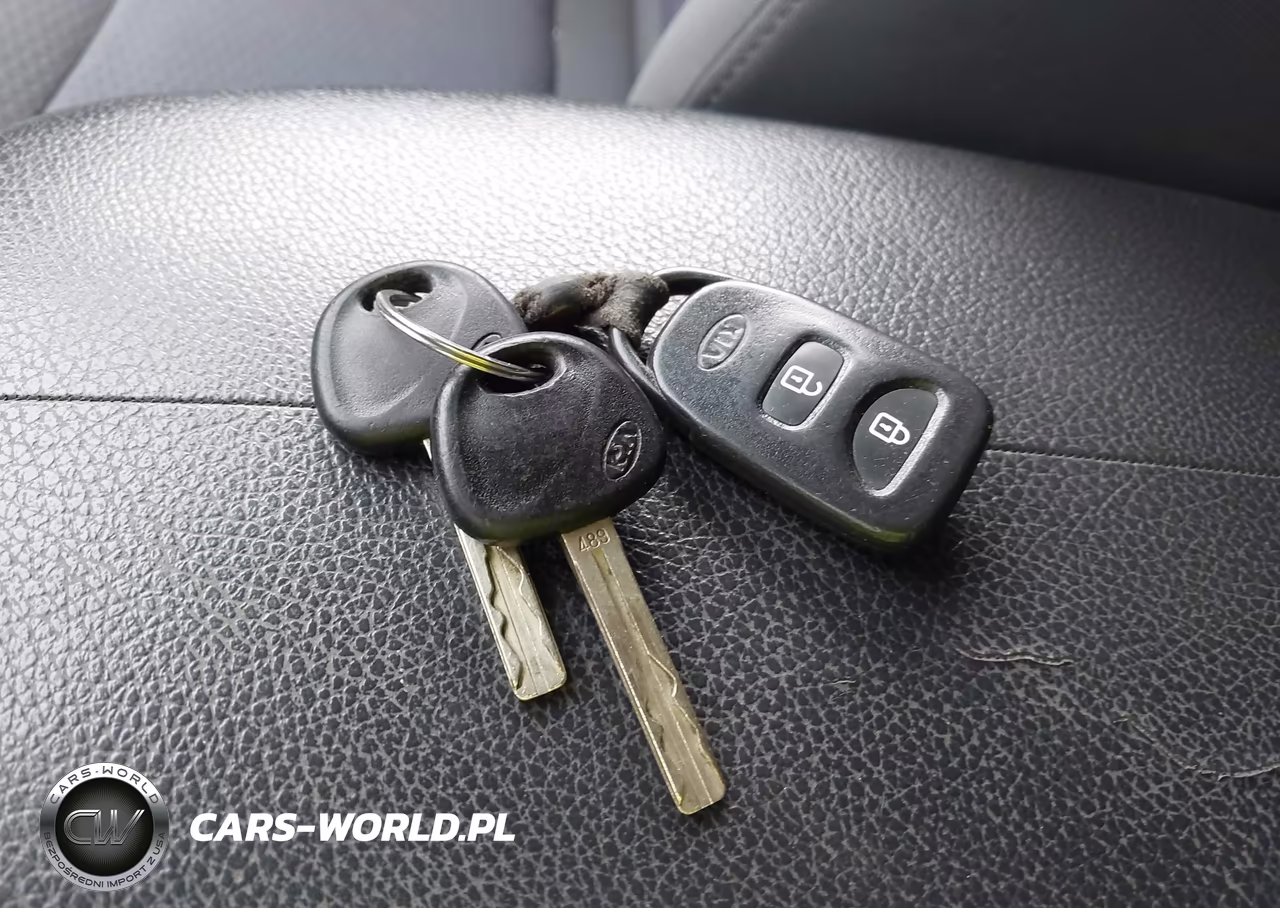2013 Kia Sorento Lx VIN:5XYKT3A63DG341400 - 11