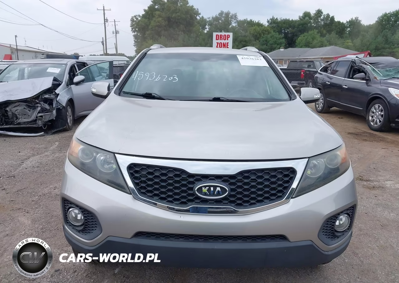 2013 Kia Sorento Lx VIN:5XYKT3A63DG341400 - 13