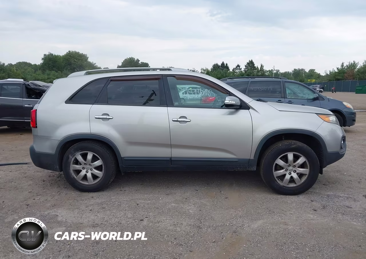 2013 Kia Sorento Lx VIN:5XYKT3A63DG341400 - 14