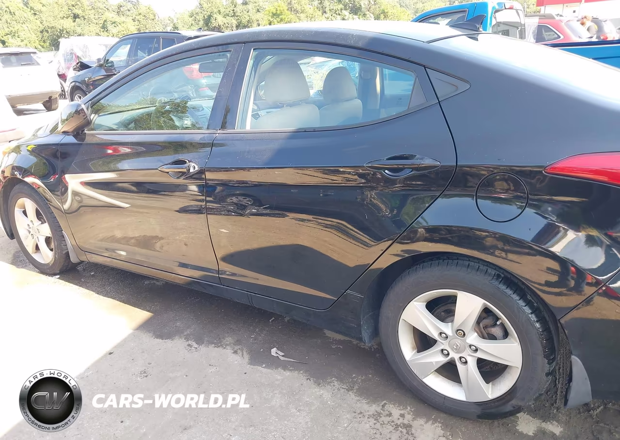 2013 Hyundai Elantra Gls VIN:5NPDH4AE9DH273698 - 17