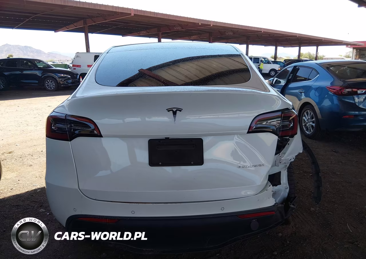 2022 Tesla Model Y Long Range Dual Motor All-Wheel Drive VIN:7SAYGDEE7NF412986 - 14