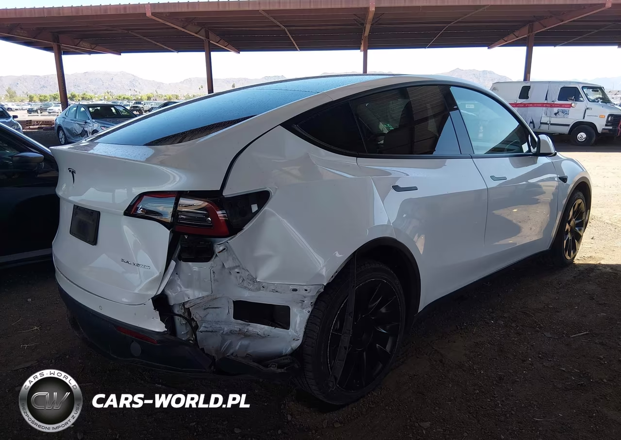 2022 Tesla Model Y Long Range Dual Motor All-Wheel Drive VIN:7SAYGDEE7NF412986 - 6