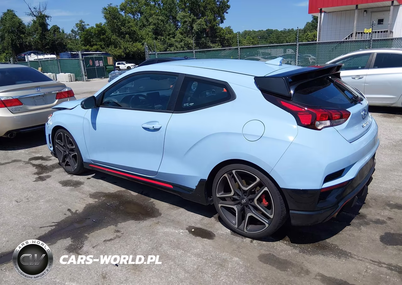 2022 Hyundai Veloster N VIN:KMHT36AH2NU015509 - 3