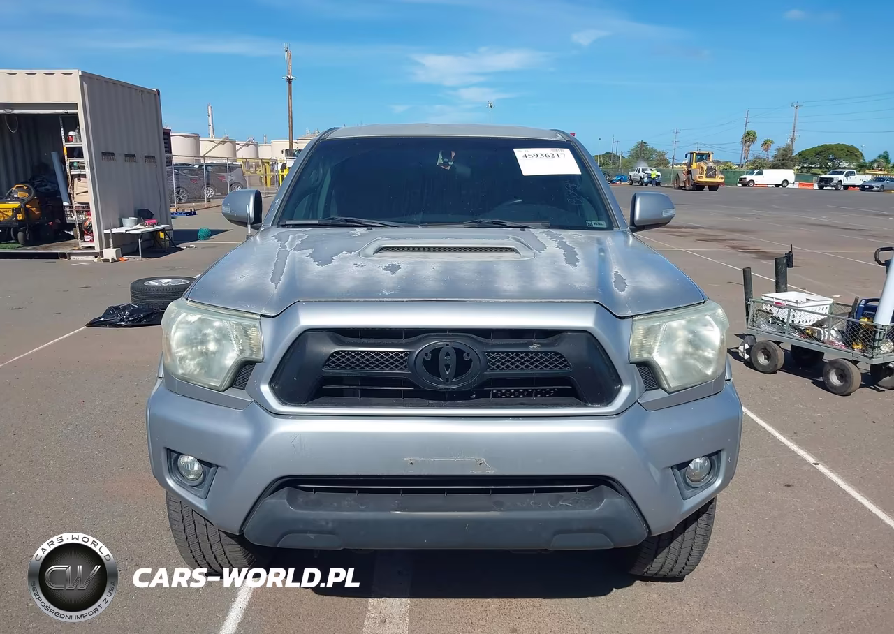 2015 Toyota Tacoma Prerunner V6 VIN:3TMJU4GN0FM177252 - 12