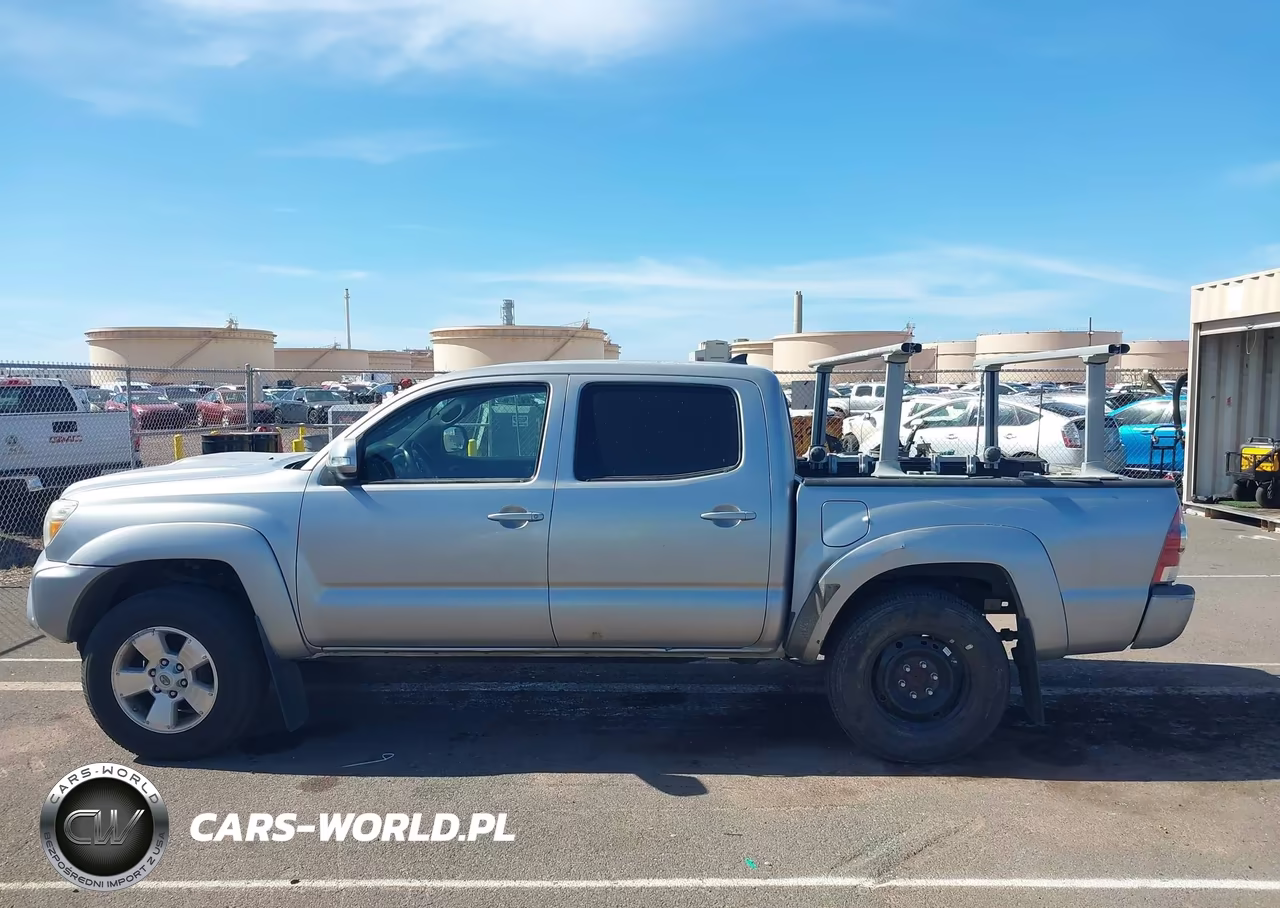 2015 Toyota Tacoma Prerunner V6 VIN:3TMJU4GN0FM177252 - 14