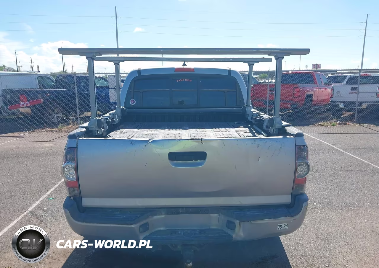 2015 Toyota Tacoma Prerunner V6 VIN:3TMJU4GN0FM177252 - 16