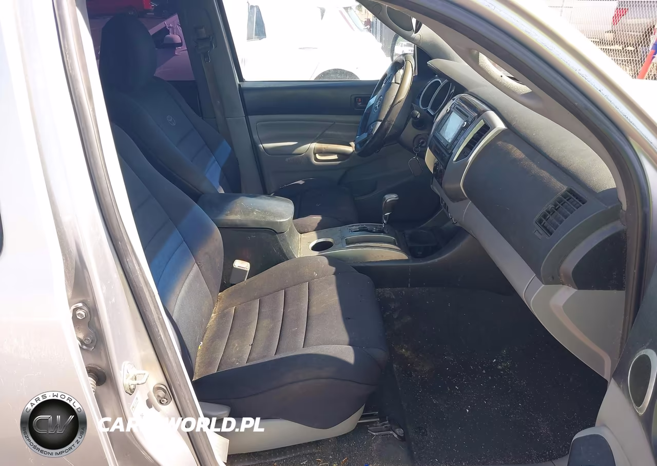 2015 Toyota Tacoma Prerunner V6 VIN:3TMJU4GN0FM177252 - 5