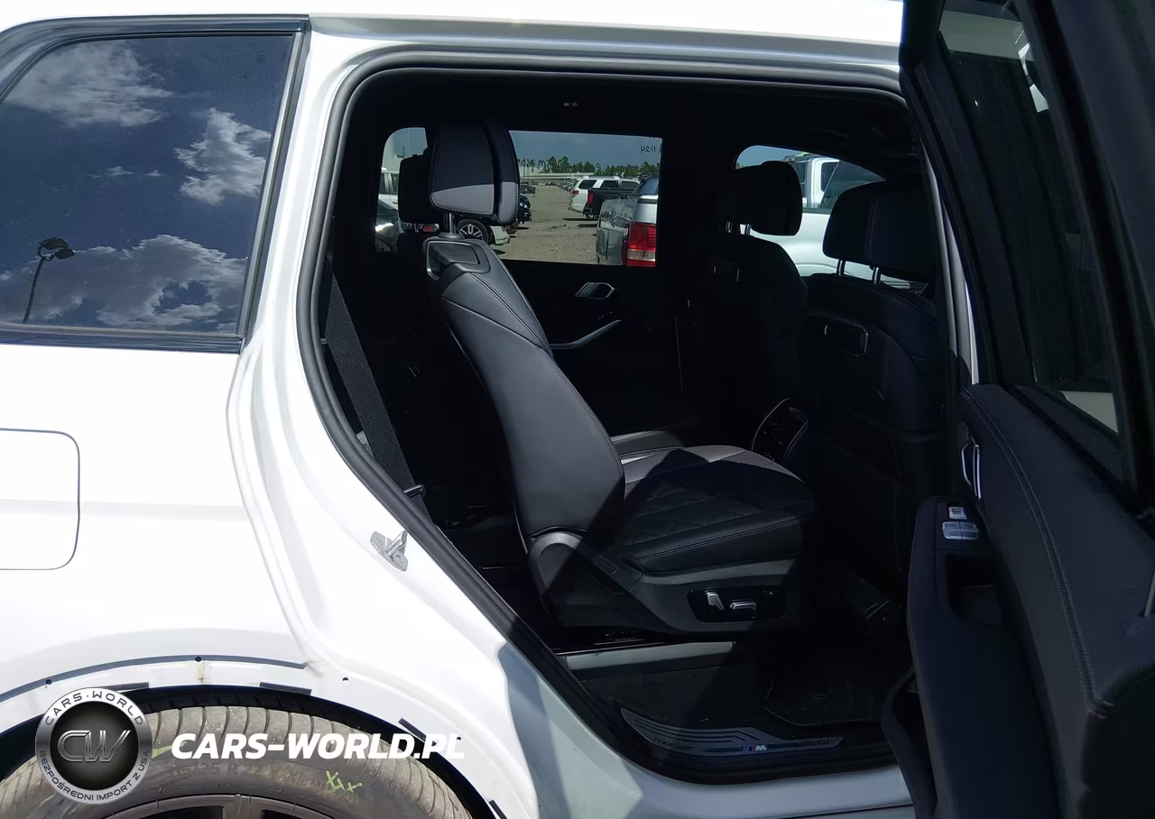 2024 BMW X7 xDrive40I VIN:5UX23EM00R9U87490 - 8