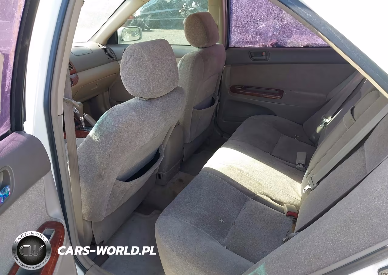 2004 Toyota Camry Le VIN:JTDBE32K440279565 - 8