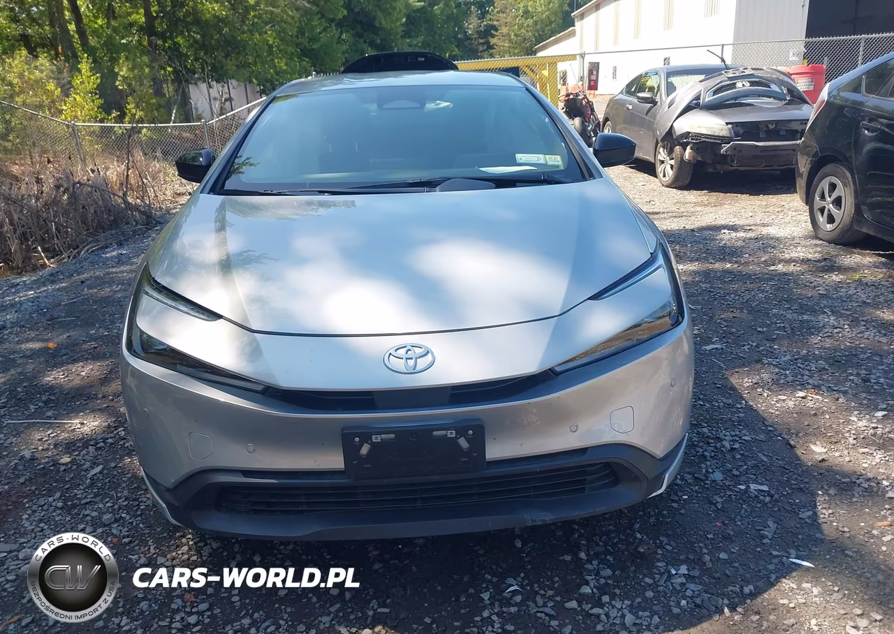 2025 Toyota Prius Le VIN:JTDACAAU9S3062789 - 12