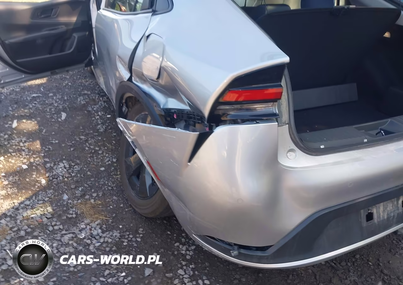 2025 Toyota Prius Le VIN:JTDACAAU9S3062789 - 6