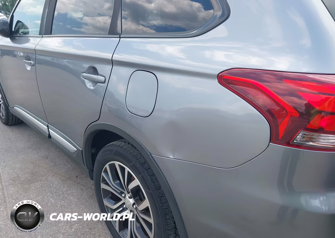 2018 Mitsubishi Outlander Es VIN:JA4AZ3A35JZ057239 - 18