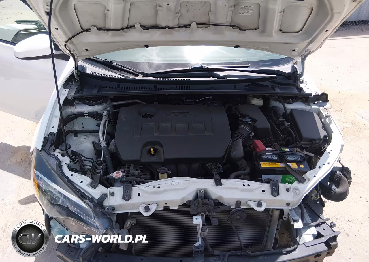 2018 Toyota Corolla Le VIN:5YFBURHE7JP788378 - 10