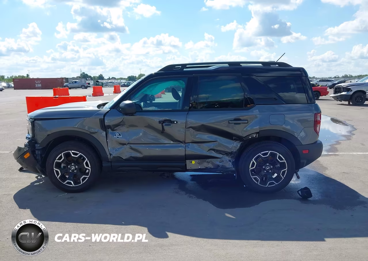2025 Ford Bronco Sport Outer Banks VIN:3FMCR9CN3SRE60167 - 14