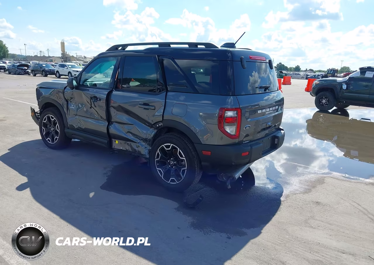 2025 Ford Bronco Sport Outer Banks VIN:3FMCR9CN3SRE60167 - 3