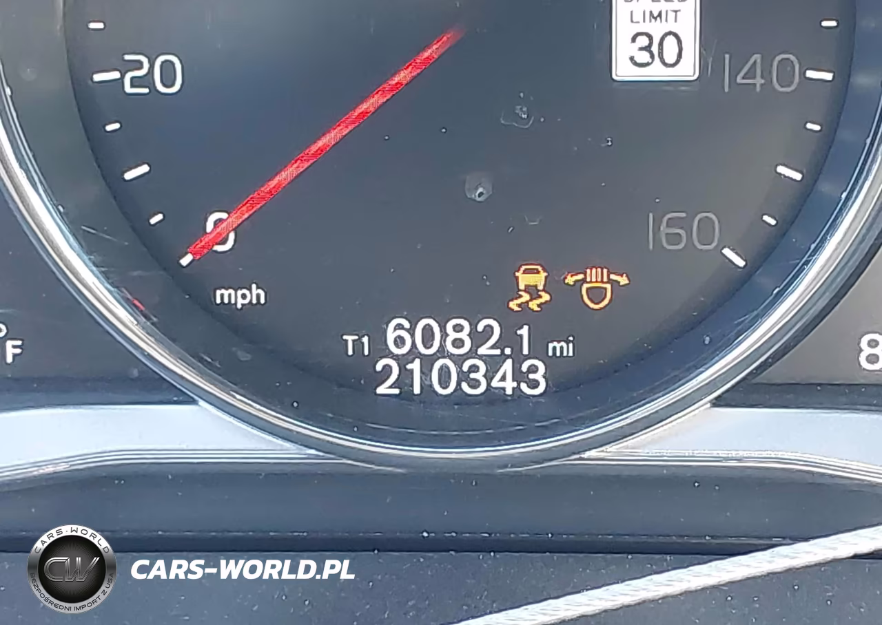 2017 Volvo V60 T5 Platinum VIN:YV140MEM6H1339334 - 16