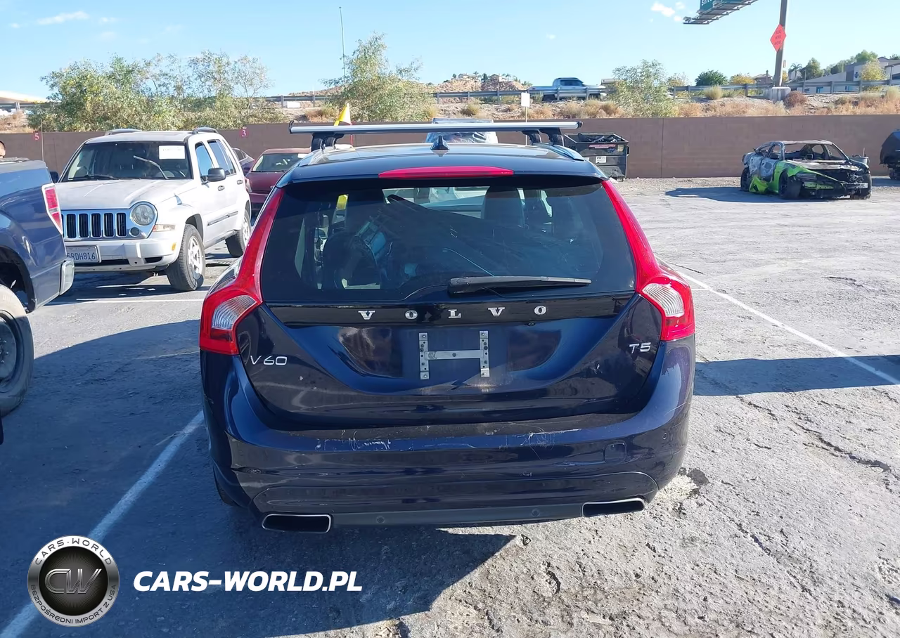 2017 Volvo V60 T5 Platinum VIN:YV140MEM6H1339334 - 17