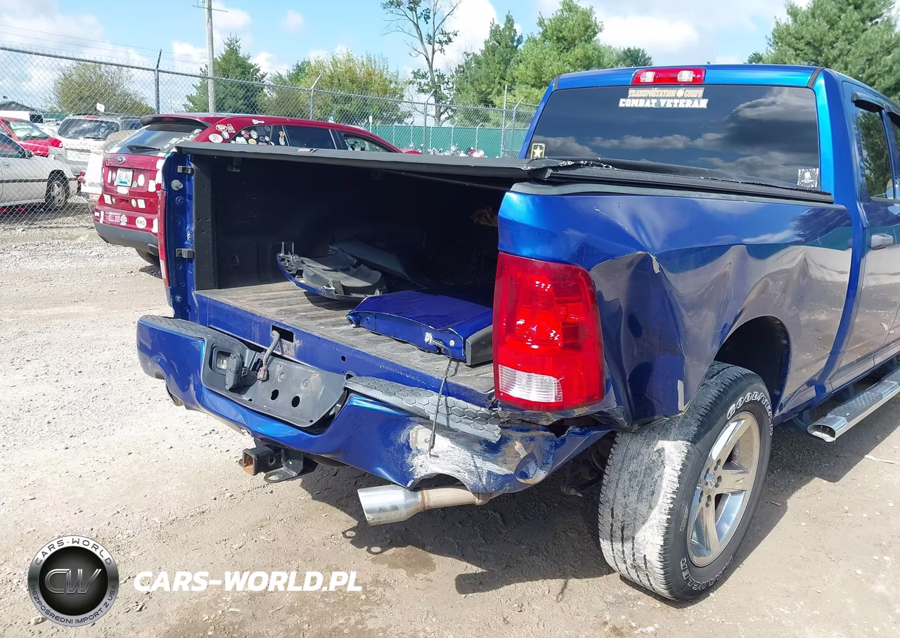 2018 Ram 1500 Express 4X2 6'4 Box VIN:1C6RR6FT2JS119831 - 19
