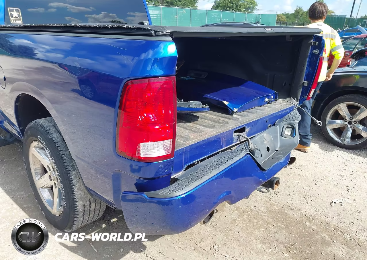 2018 Ram 1500 Express 4X2 6'4 Box VIN:1C6RR6FT2JS119831 - 21